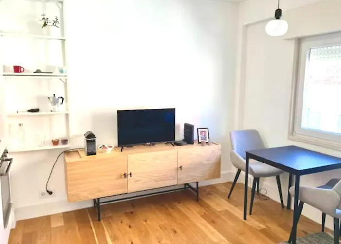 Vm - Cozy & Quiet At Campo Ourique * Lisboa