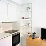 Vm - Cozy & Quiet At Campo Ourique Lisbona